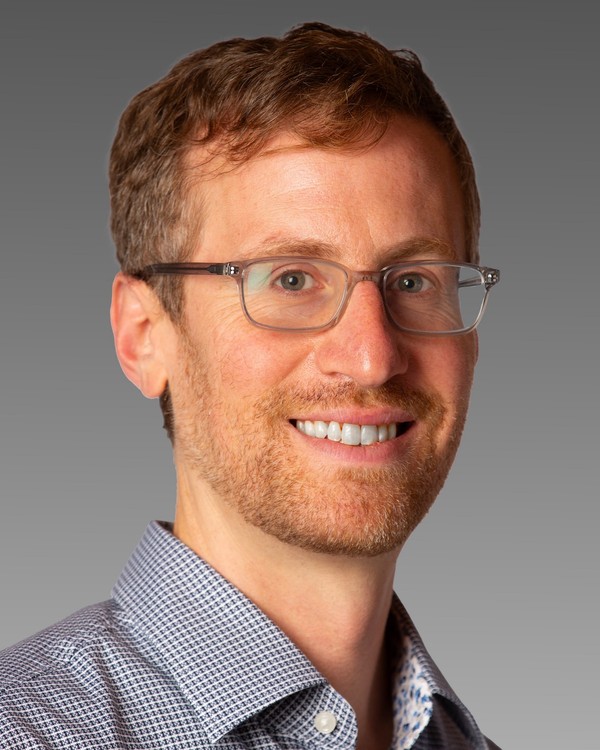 Portrait of Dan Cantor